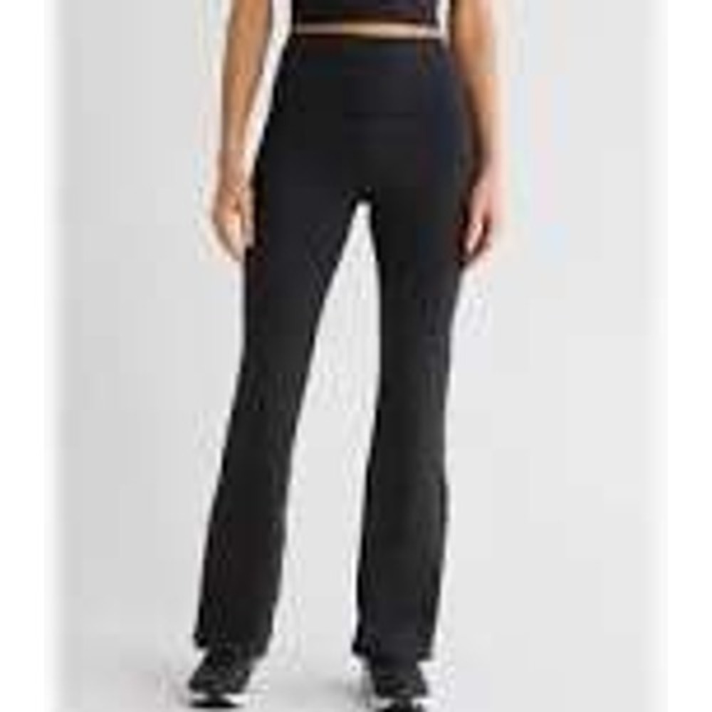Balance Collection Brandy Yoga Pants High Rise Flare Leg Women's Size M Black